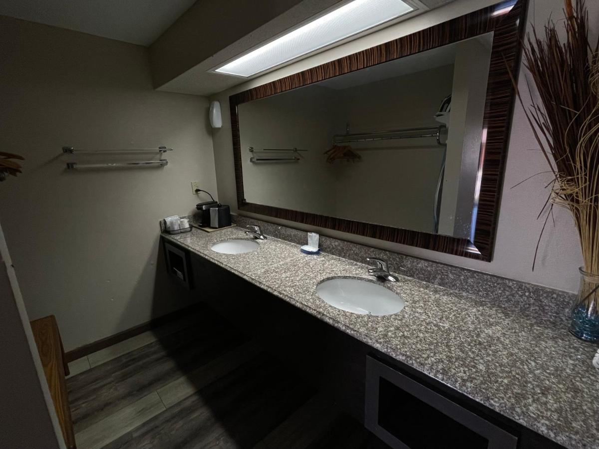 Royal Inn & Suites Mountain Grove Εξωτερικό φωτογραφία