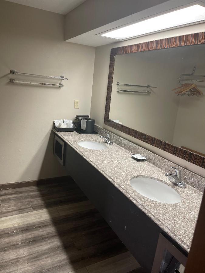 Royal Inn & Suites Mountain Grove Εξωτερικό φωτογραφία